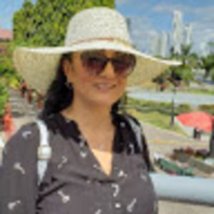 Meet your Posher, Paola